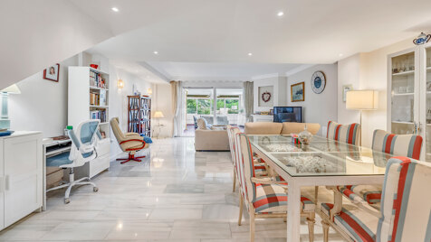 West-Facing Townhouse with Roof Terrace on Marbella’s Golden Mile