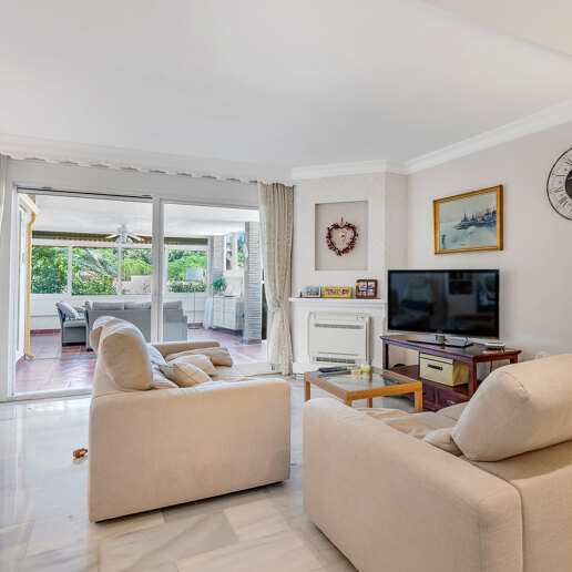 Maison de ville avec terrasse sur le toit de Marbella