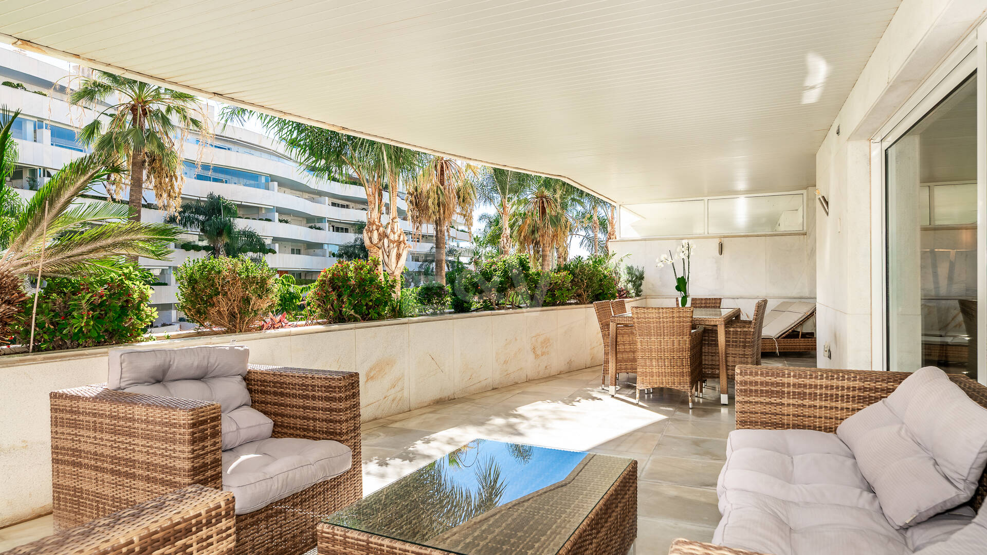 Prestigious Apartment in a Luxury Complex nearby Puerto Banús