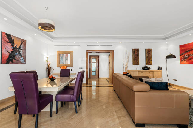 Prestigefylld lägenhet i en lyx Puerto Banús gemenskap