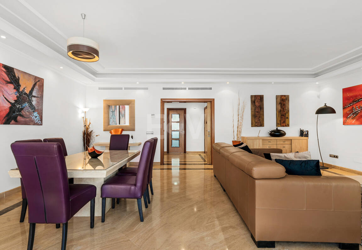 Prestigefylld lägenhet i en lyx Puerto Banús gemenskap