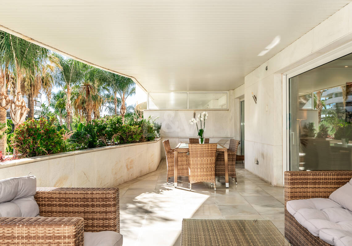 Prestigious Apartment in a Luxury Complex nearby Puerto Banús