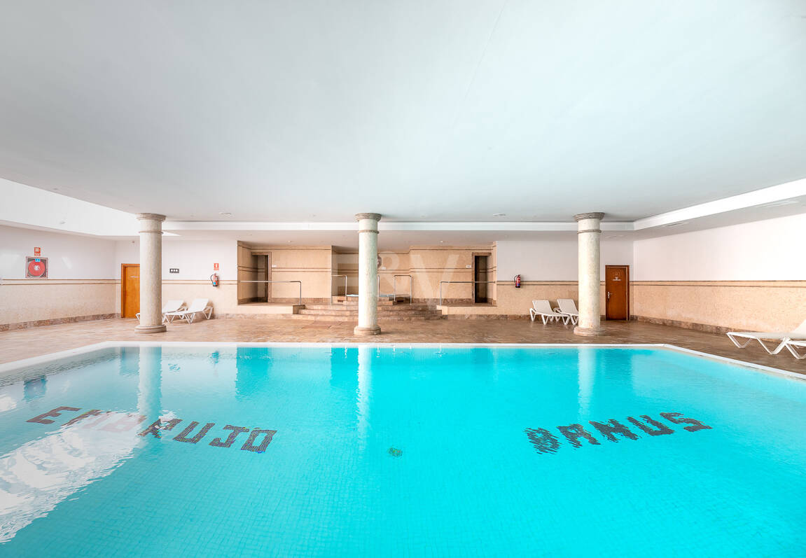 Prestigefylld lägenhet i en lyx Puerto Banús gemenskap