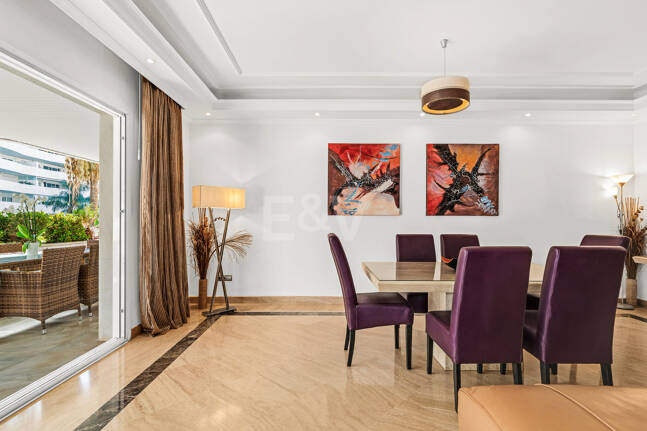 Prestigefylld lägenhet i en lyx Puerto Banús gemenskap