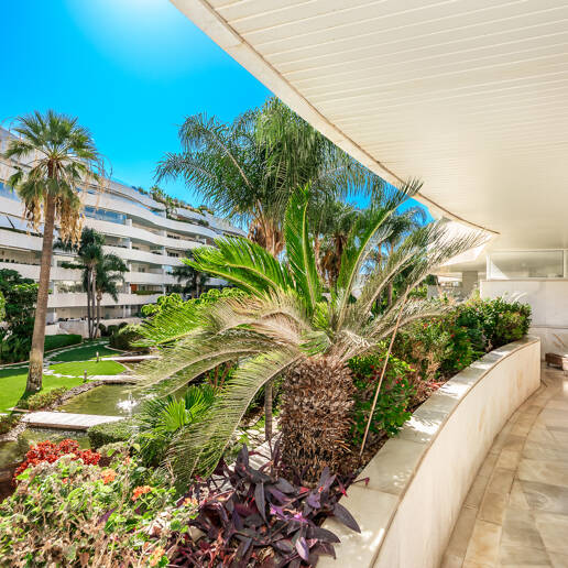 Appartement prestigieux dans une communauté de luxe Puerto Banús