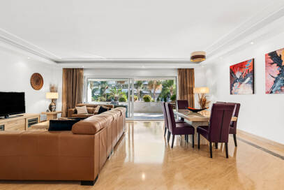 Prestigefylld lägenhet i en lyx Puerto Banús gemenskap