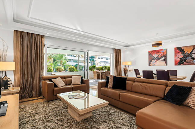 Prestigefylld lägenhet i en lyx Puerto Banús gemenskap