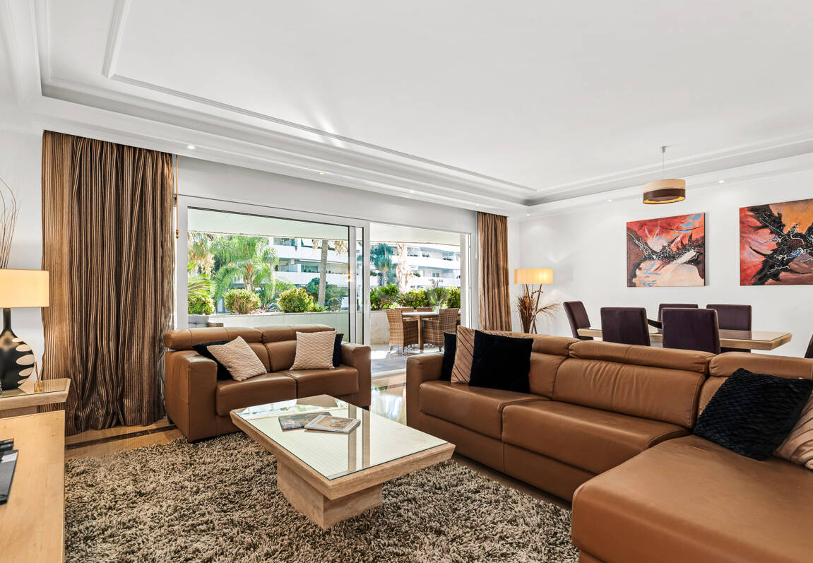 Prestigefylld lägenhet i en lyx Puerto Banús gemenskap