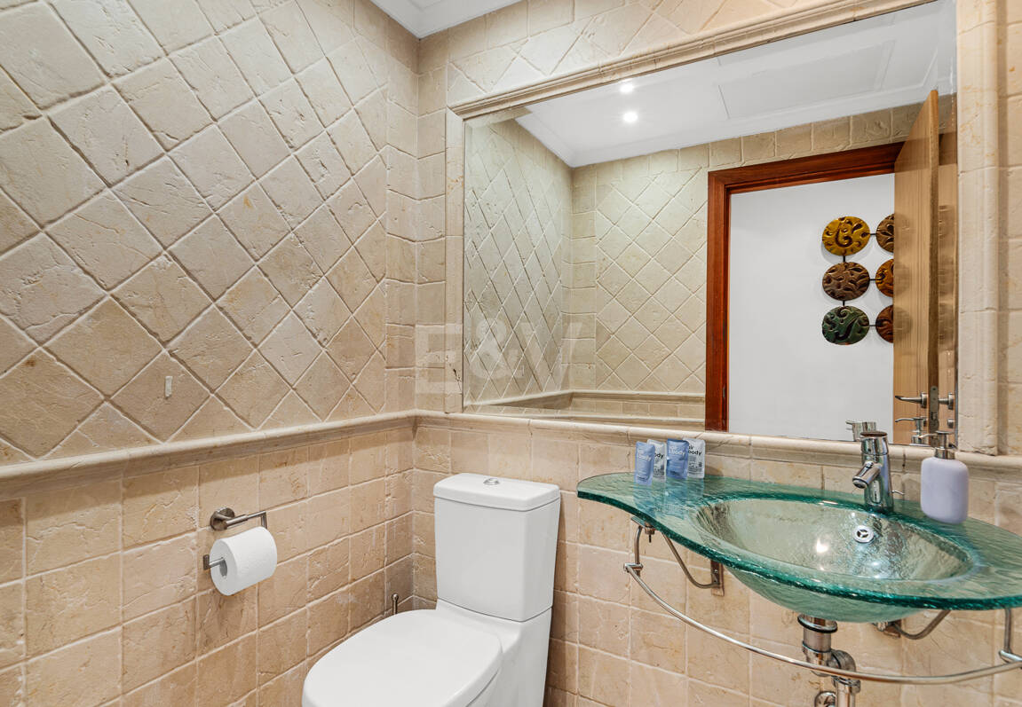 Prestigefylld lägenhet i en lyx Puerto Banús gemenskap