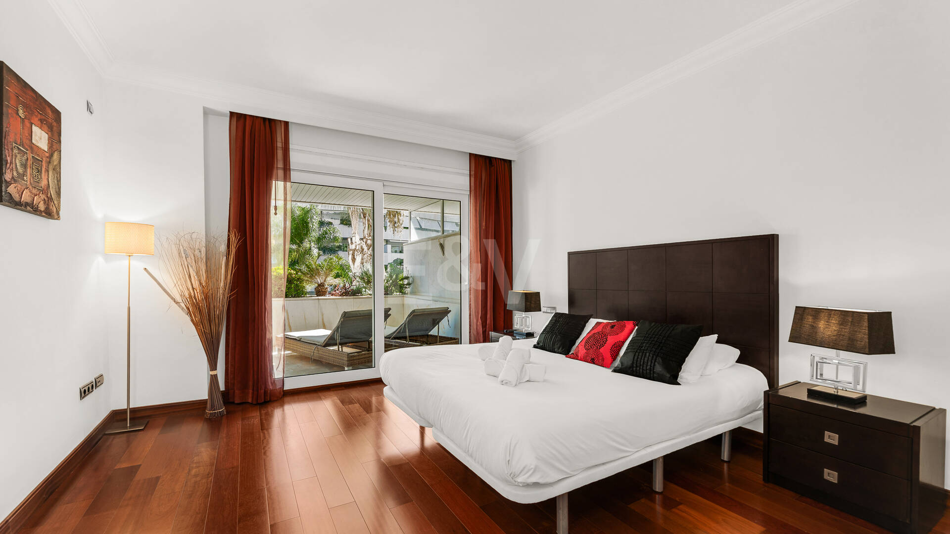 Prestigious Apartment in a Luxury Complex nearby Puerto Banús