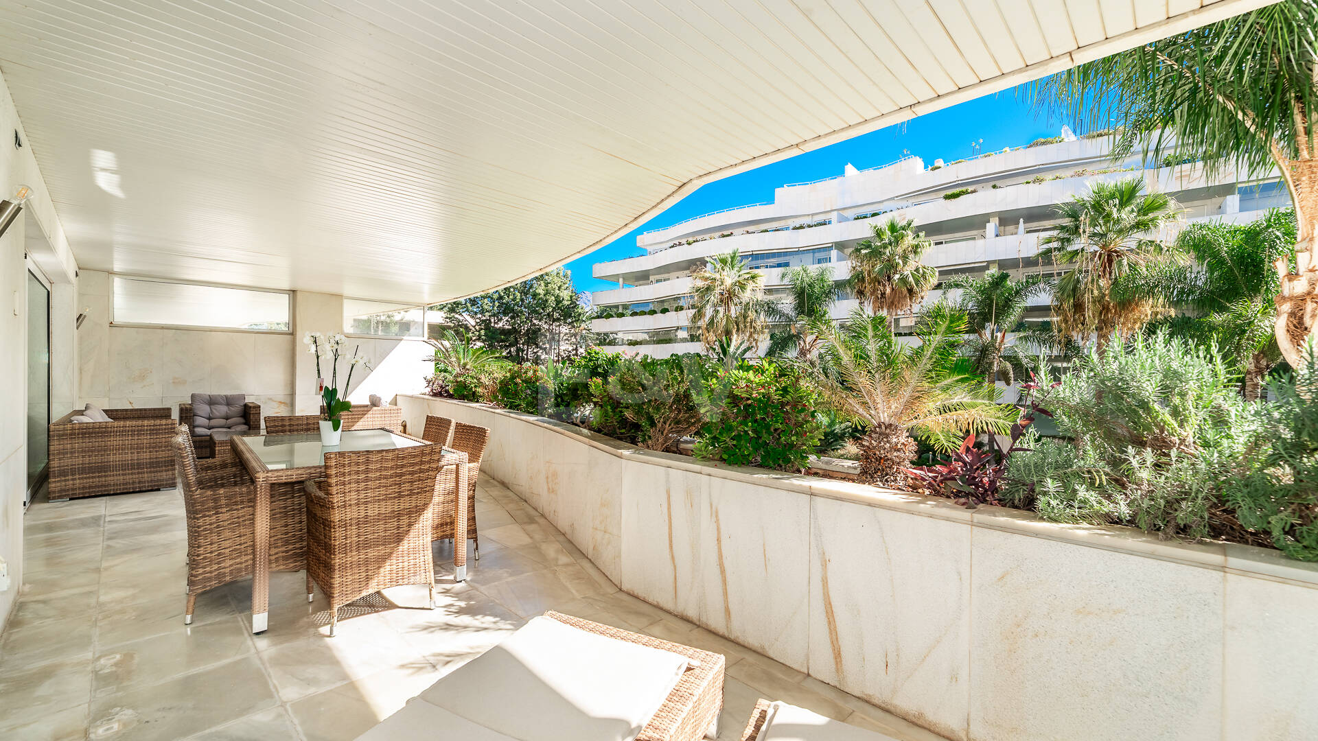 Prestigefylld lägenhet i en lyx Puerto Banús gemenskap