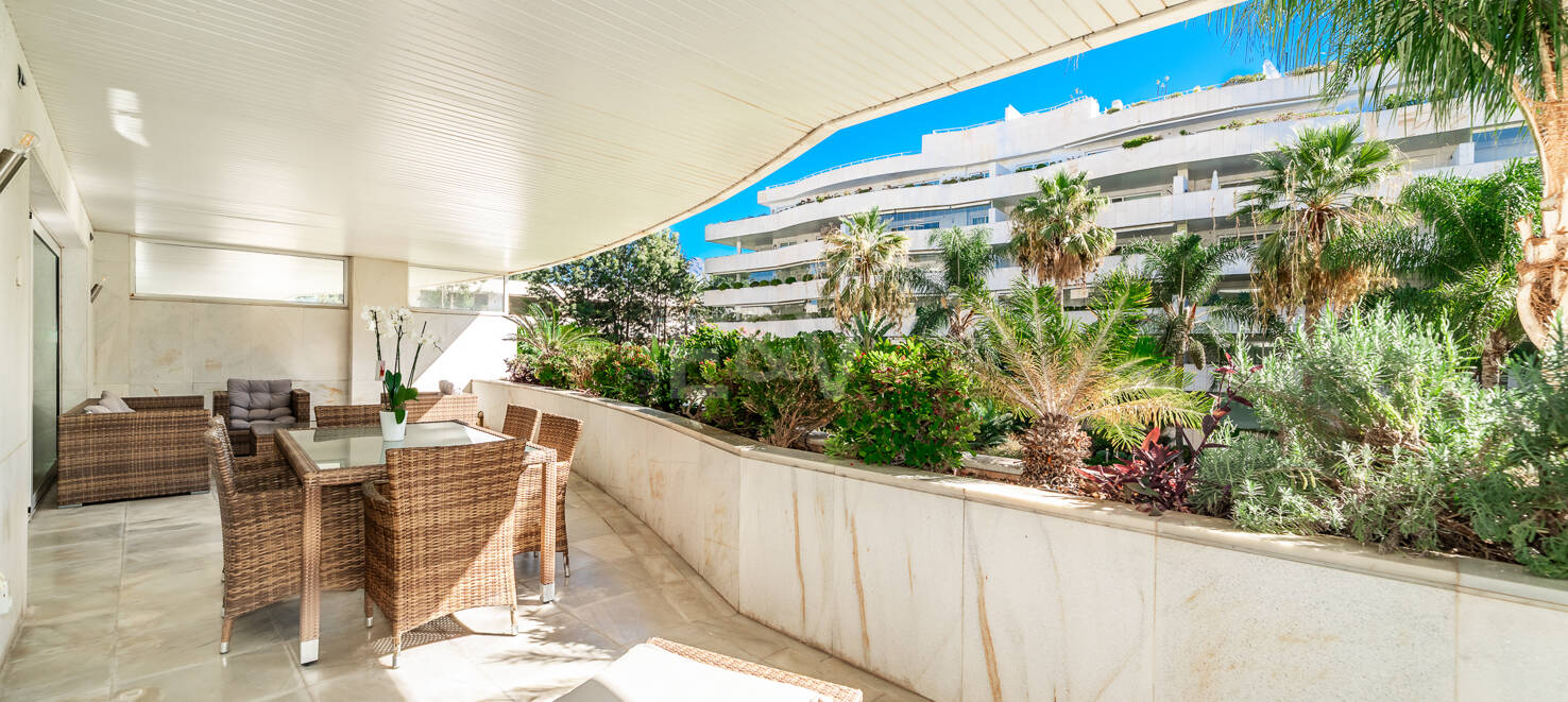 Appartement prestigieux dans une communauté de luxe Puerto Banús