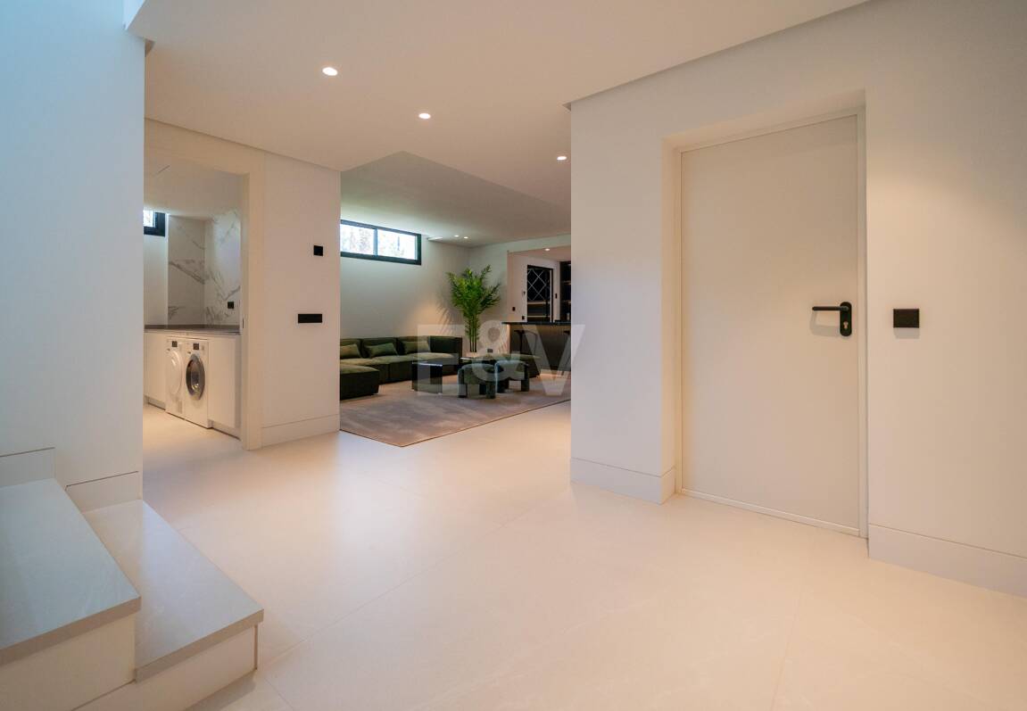 Villa moderne exceptionnelle à Los Naranjos Golf