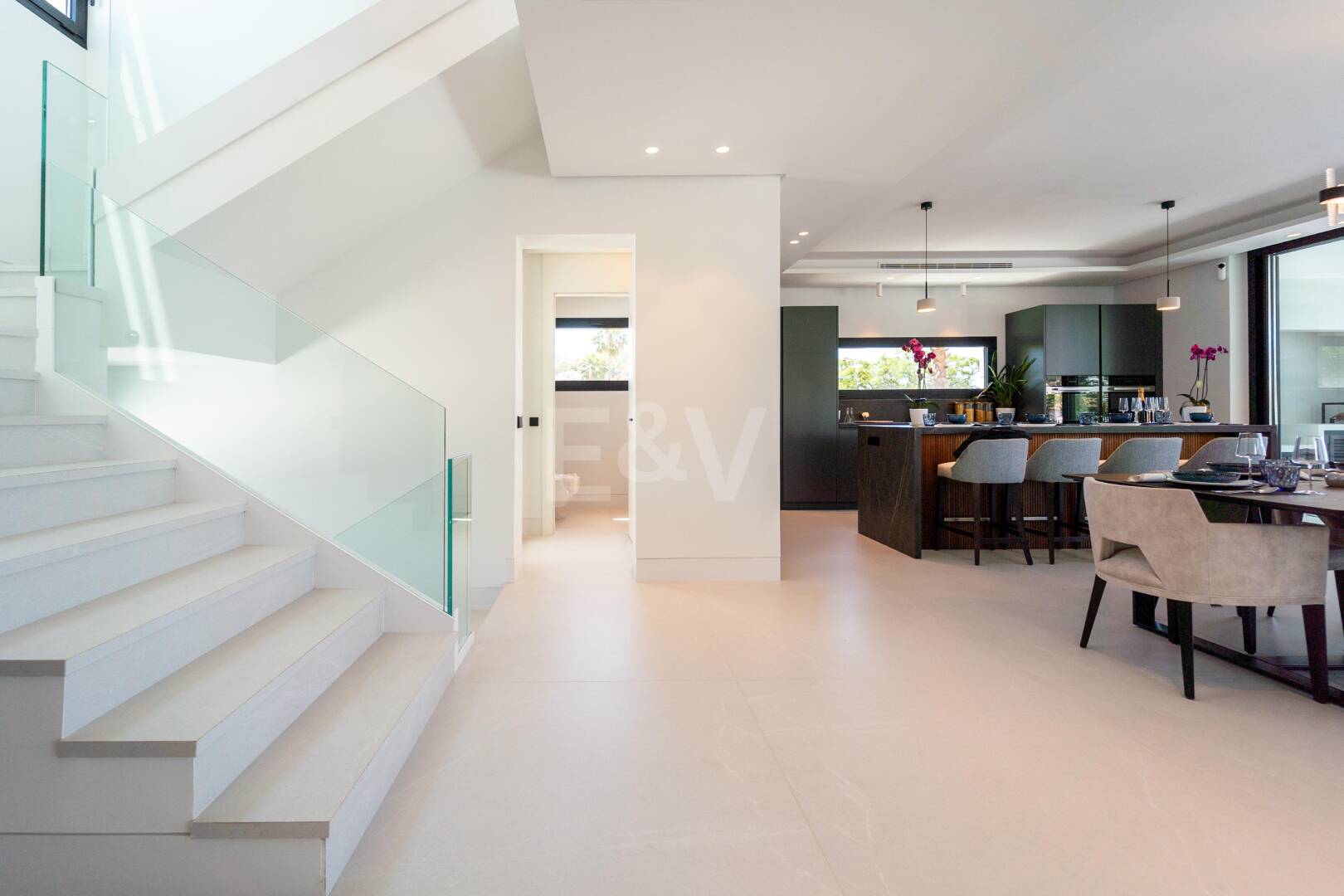 Exceptionell modern villa i Los Naranjos Golf