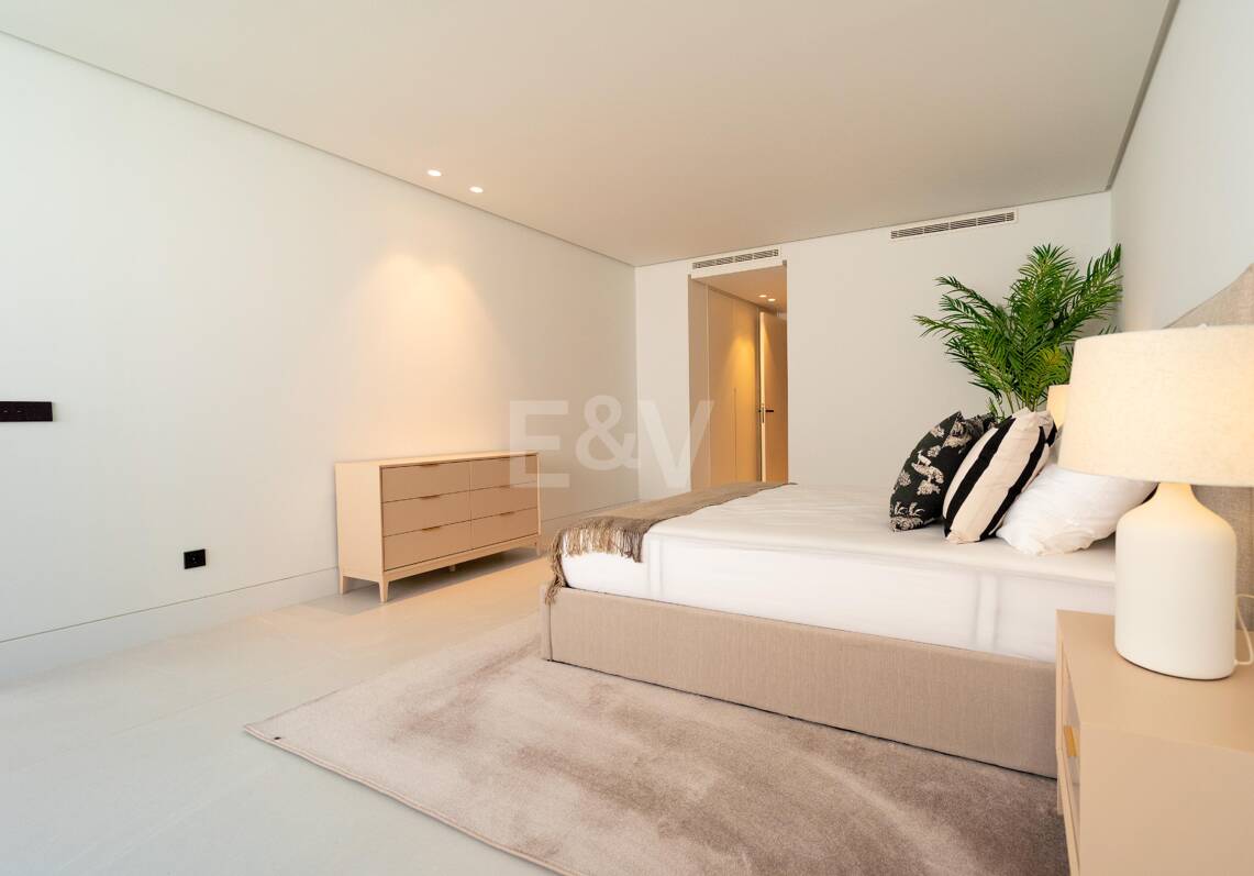 Villa moderne exceptionnelle à Los Naranjos Golf