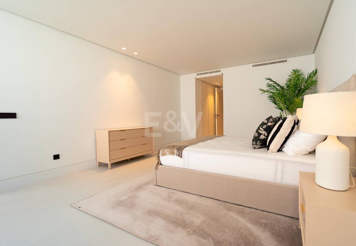 Villa moderne exceptionnelle à Los Naranjos Golf