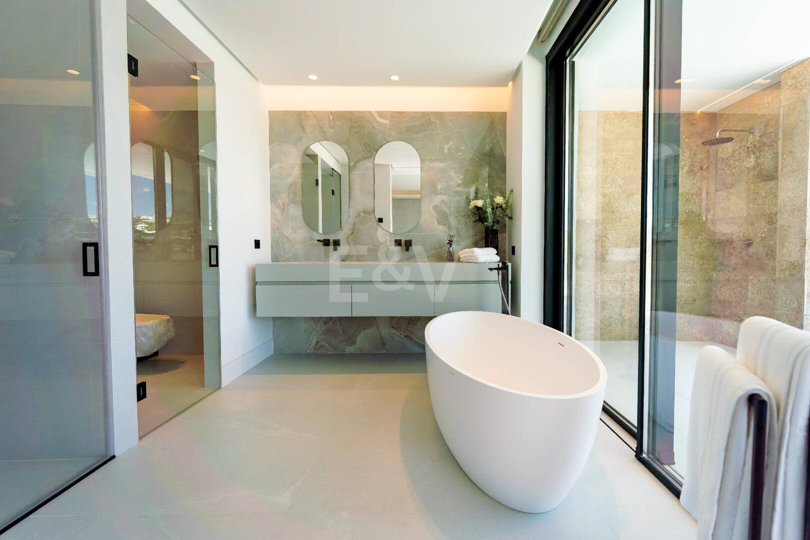 Exceptionell modern villa i Los Naranjos Golf