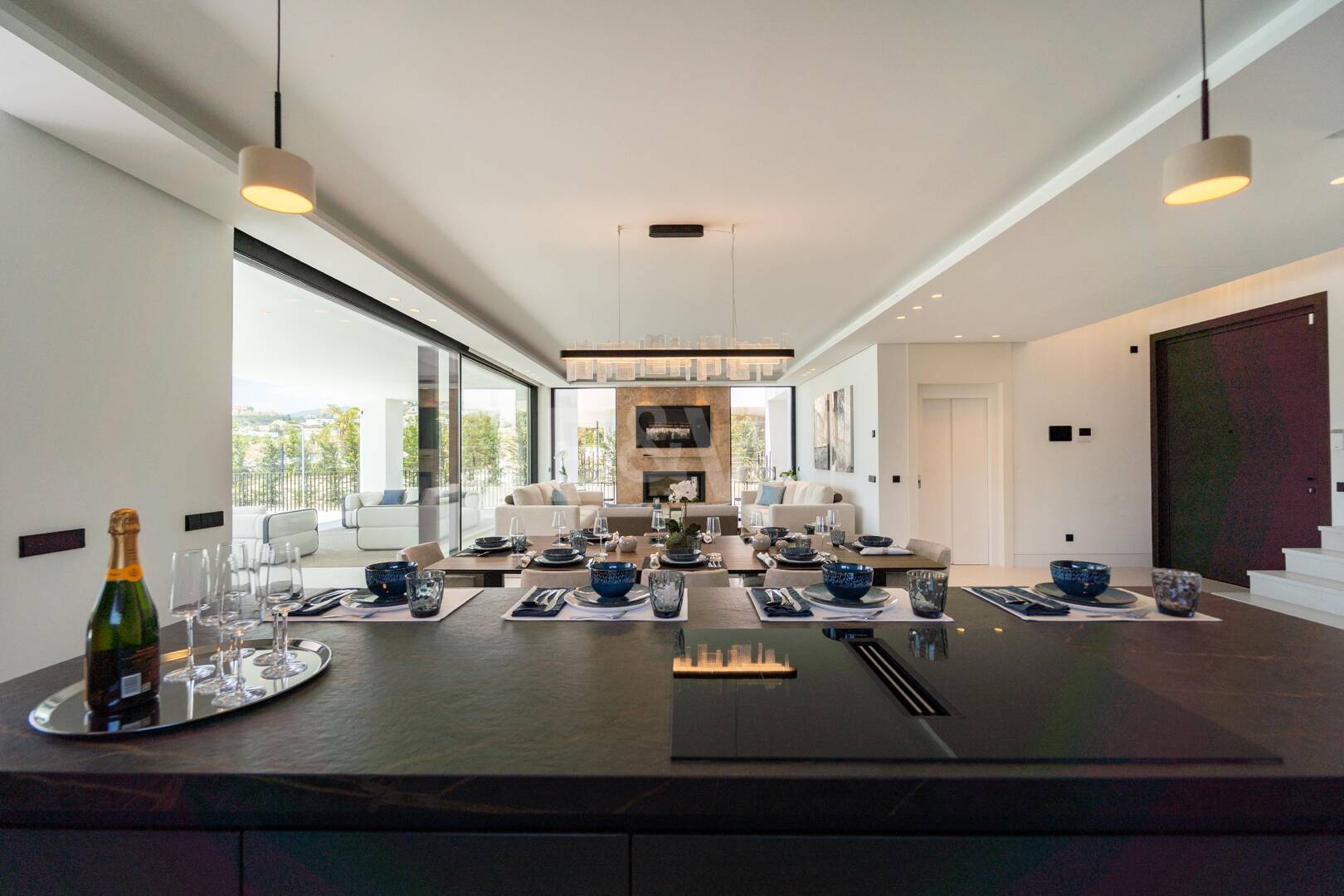 Exceptionell modern villa i Los Naranjos Golf