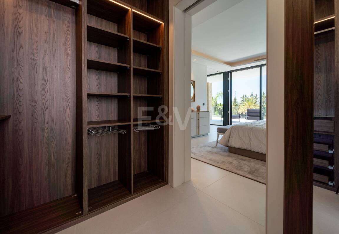 Villa moderne exceptionnelle à Los Naranjos Golf