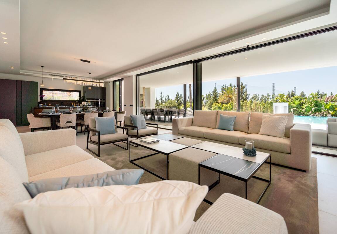 Villa moderne exceptionnelle à Los Naranjos Golf