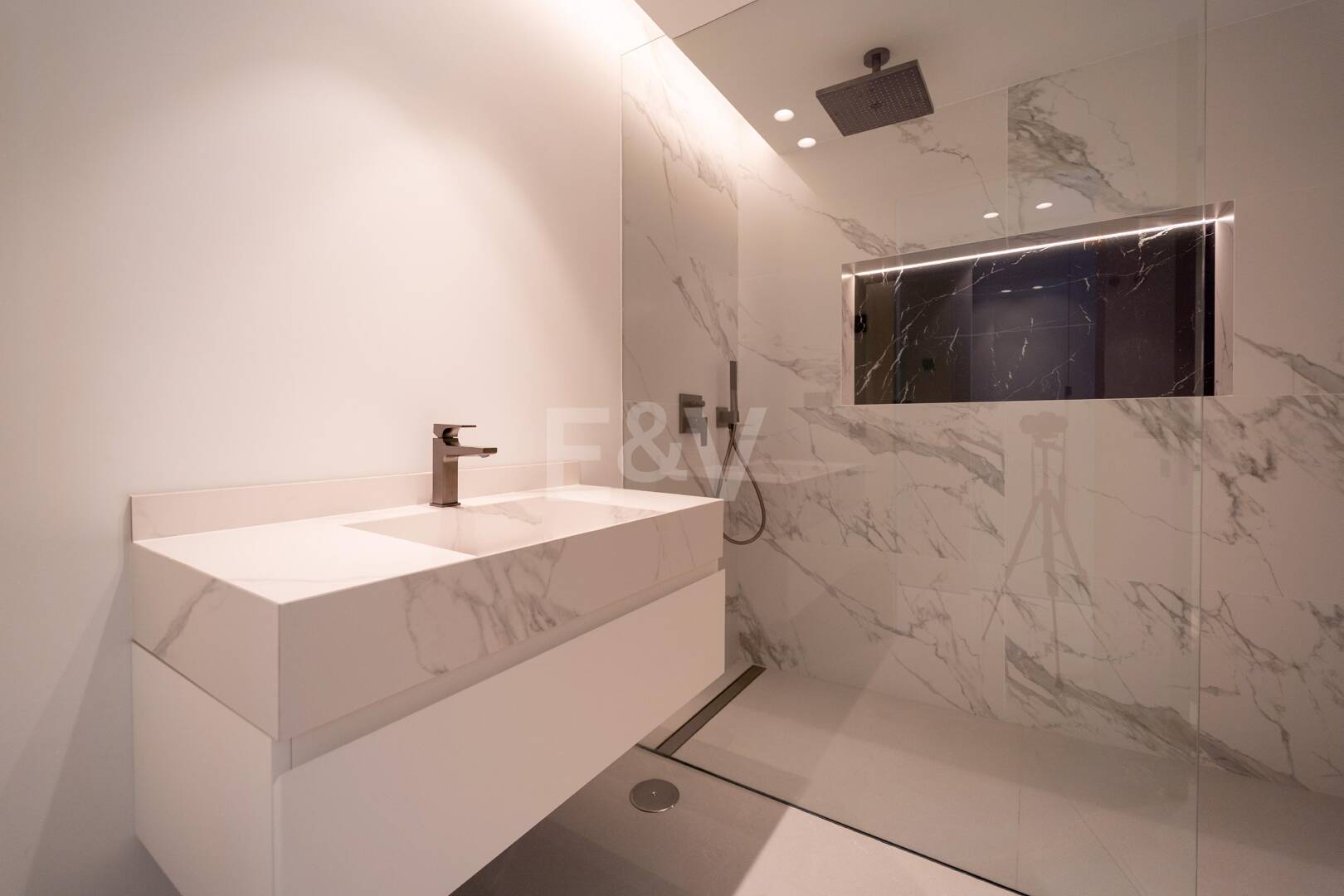 Exceptionell modern villa i Los Naranjos Golf