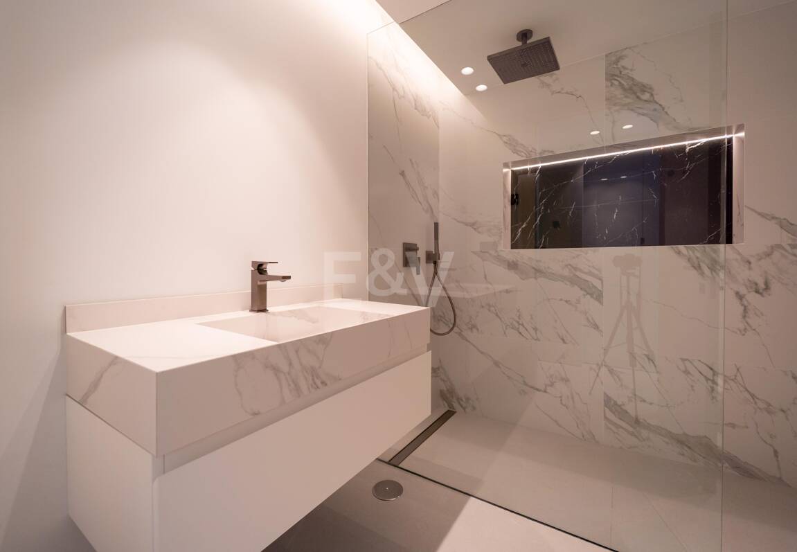 Villa moderne exceptionnelle à Los Naranjos Golf