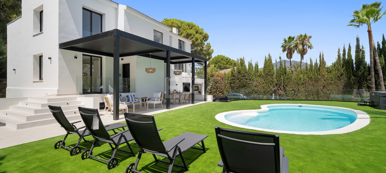 Exquisita villa de 5 dormitorios en suite en Nueva Andalucía disponible para alquiler de larga temporada