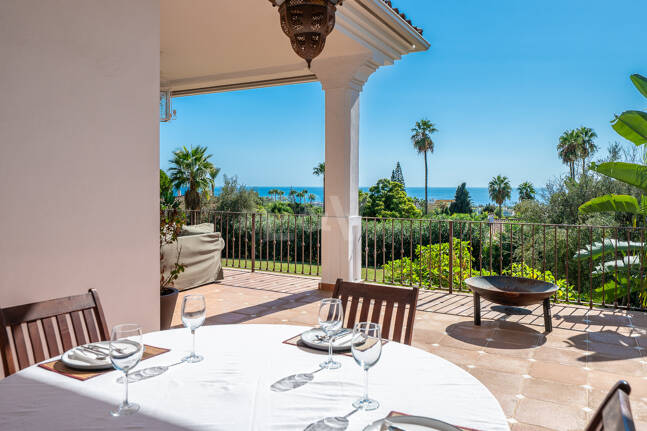 Elegant Villa with Sea Views in Marbella