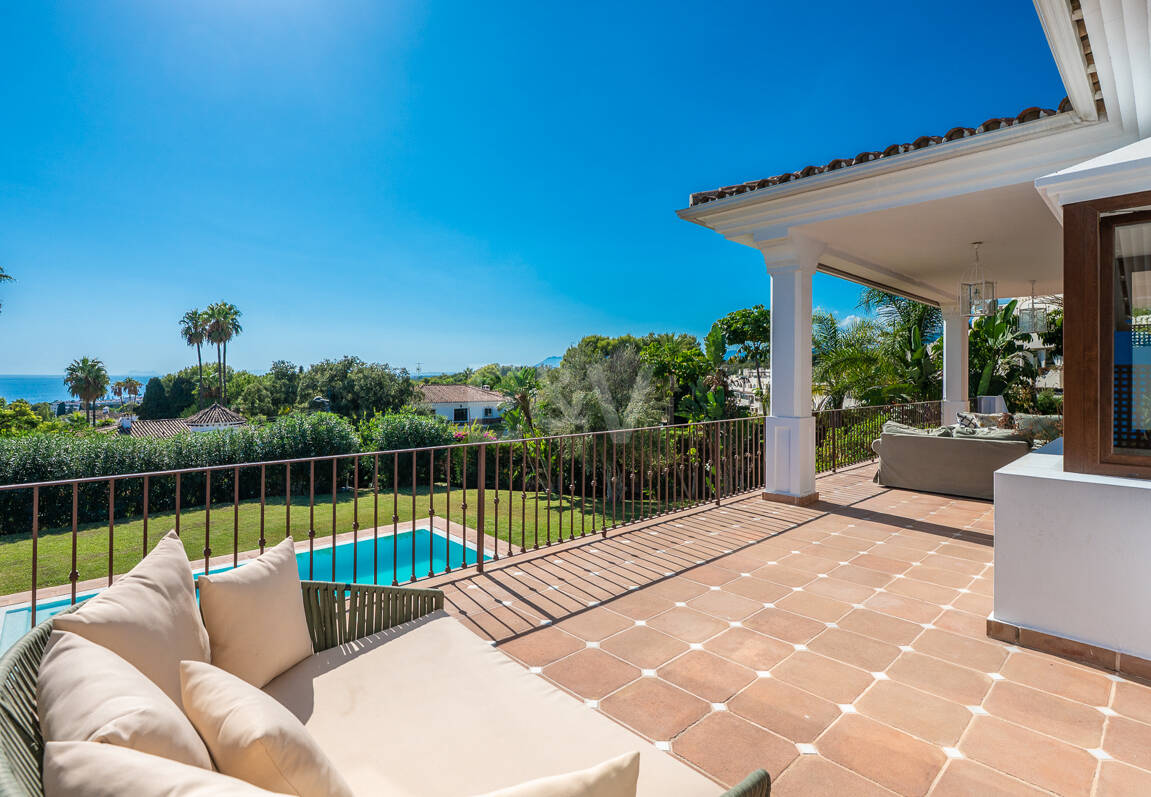 Elegant Villa with Sea Views in Marbella