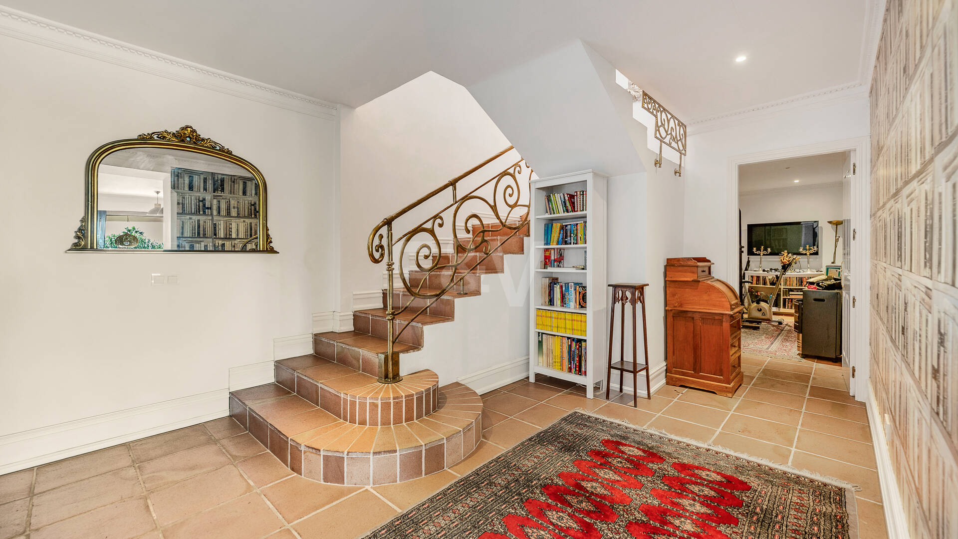 Elegant Villa with Sea Views in Marbella