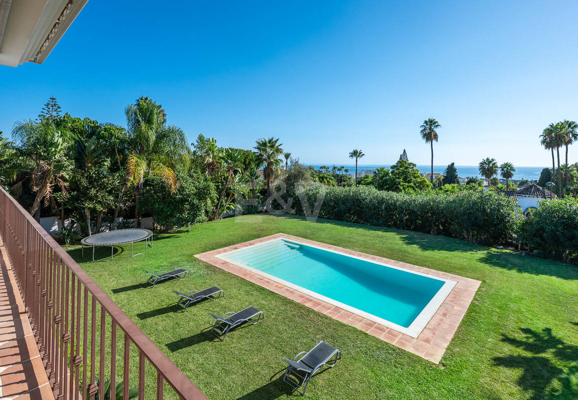 Elegant Villa with Sea Views in Marbella