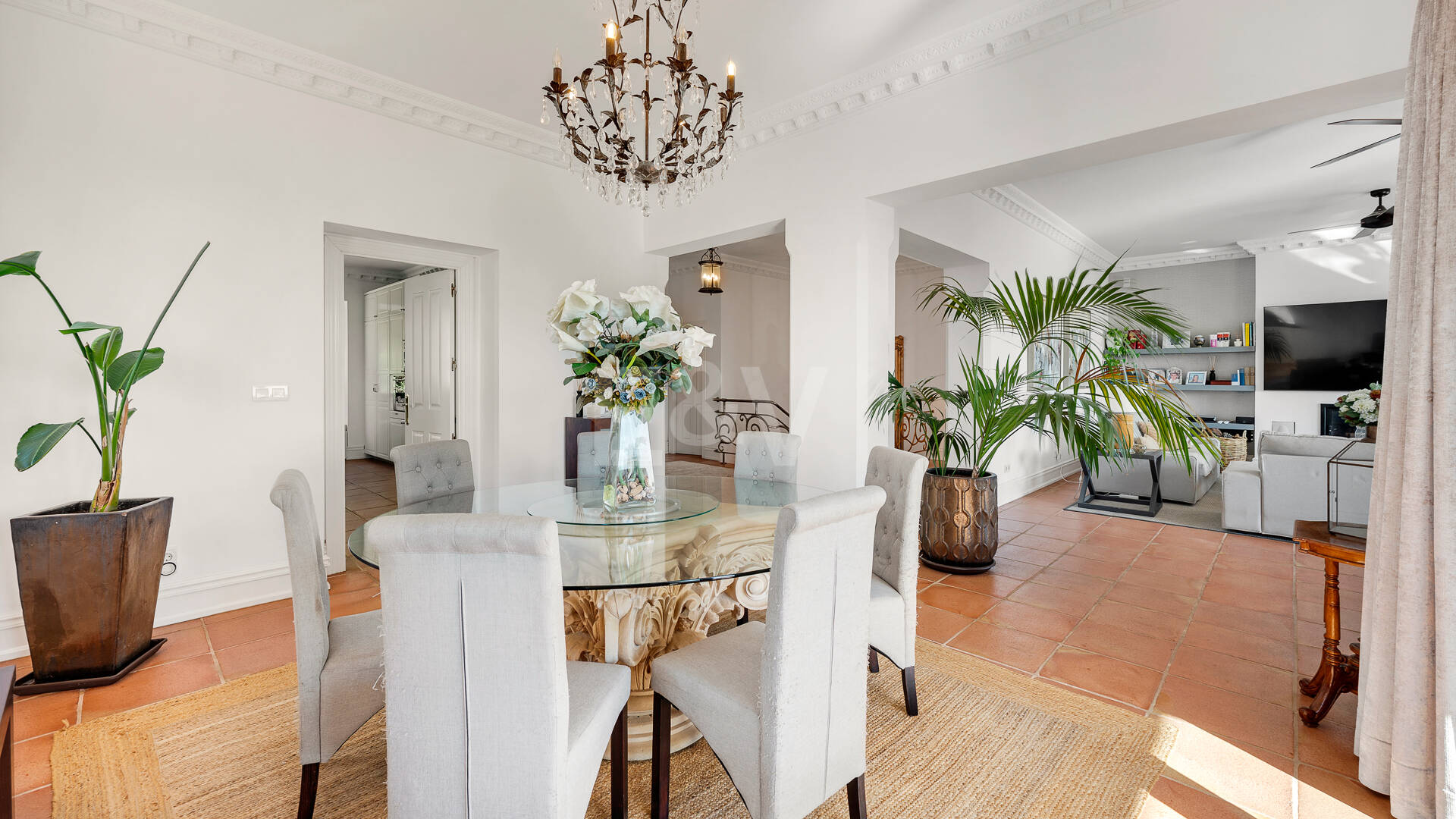 Elegant Villa with Sea Views in Marbella