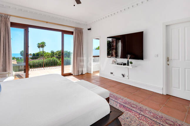 Elegant Villa with Sea Views in Marbella