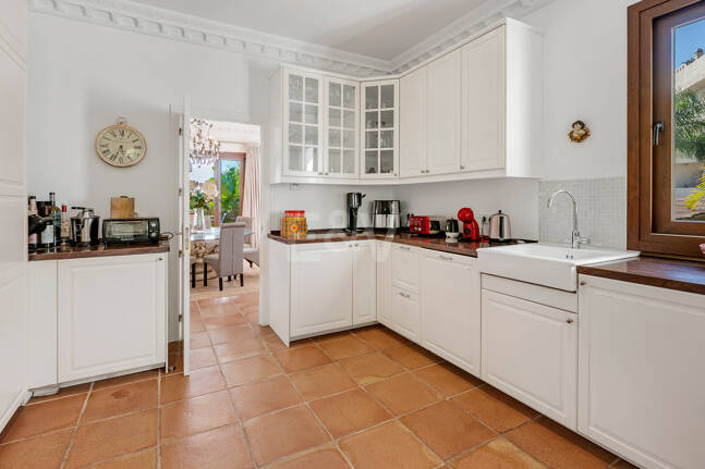 Elegant Villa with Sea Views in Marbella