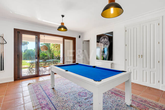 Elegant Villa with Sea Views in Marbella