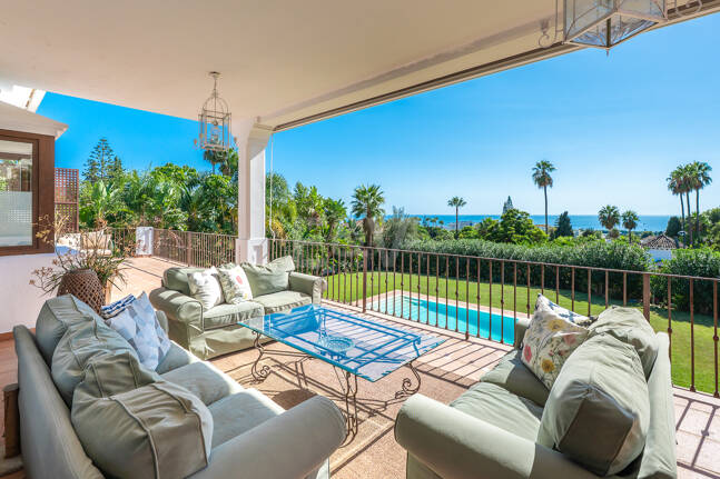 Elegant Villa with Sea Views in Marbella