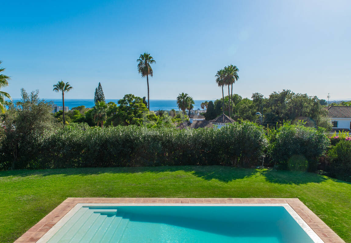 Elegant Villa with Sea Views in Marbella