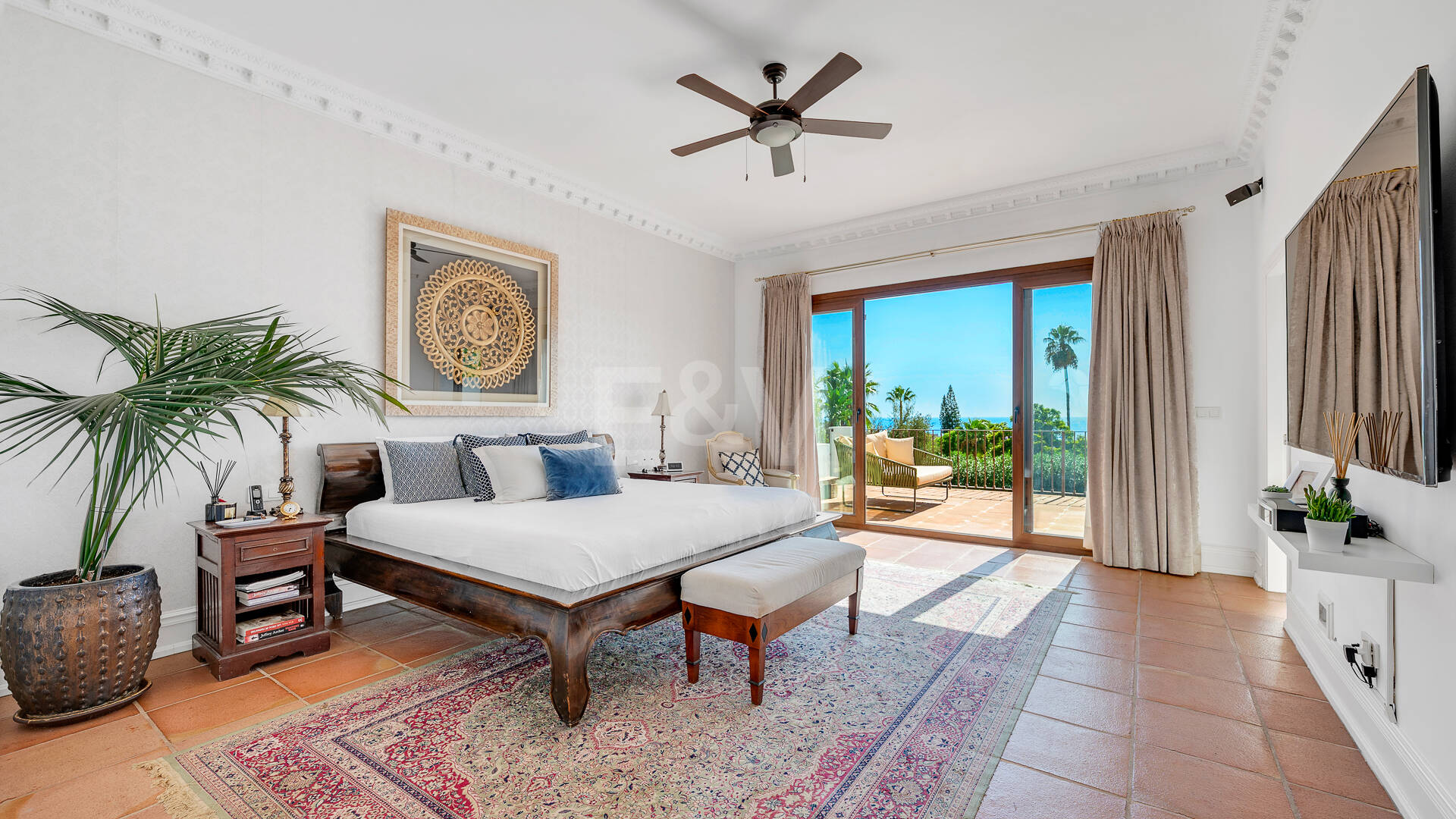 Elegante Villa mit Meerblick in Marbella