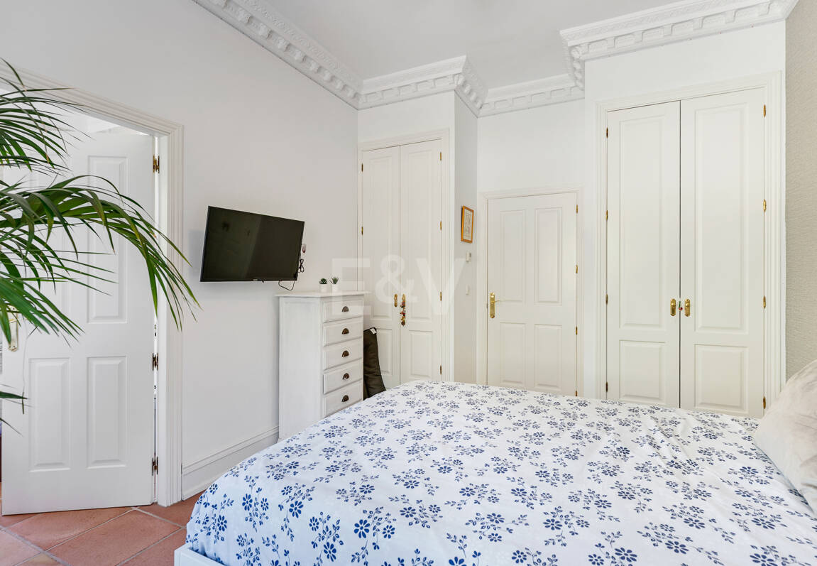 Elegant Villa with Sea Views in Marbella