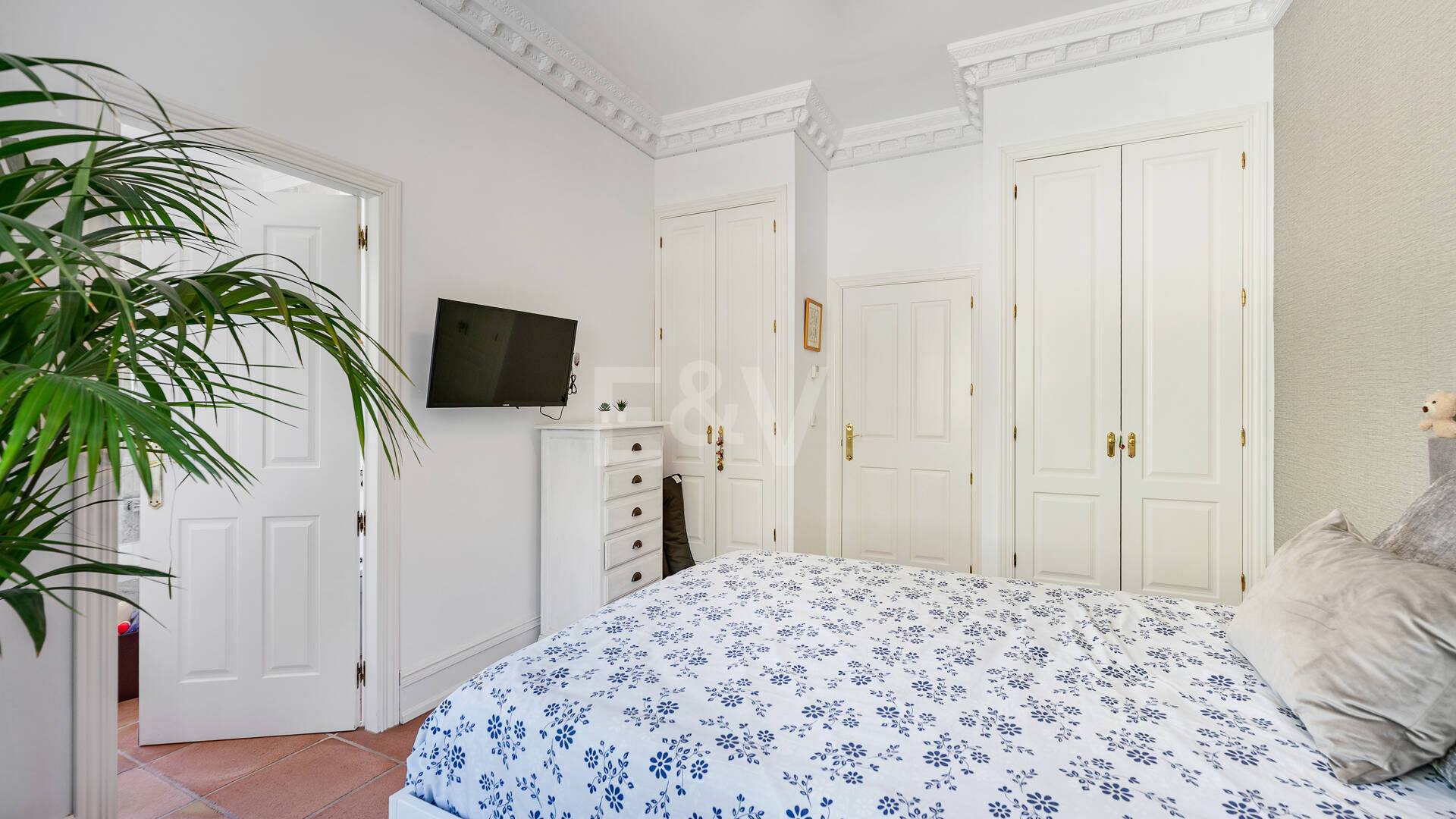 Elegant Villa with Sea Views in Marbella