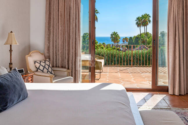 Elegant Villa with Sea Views in Marbella