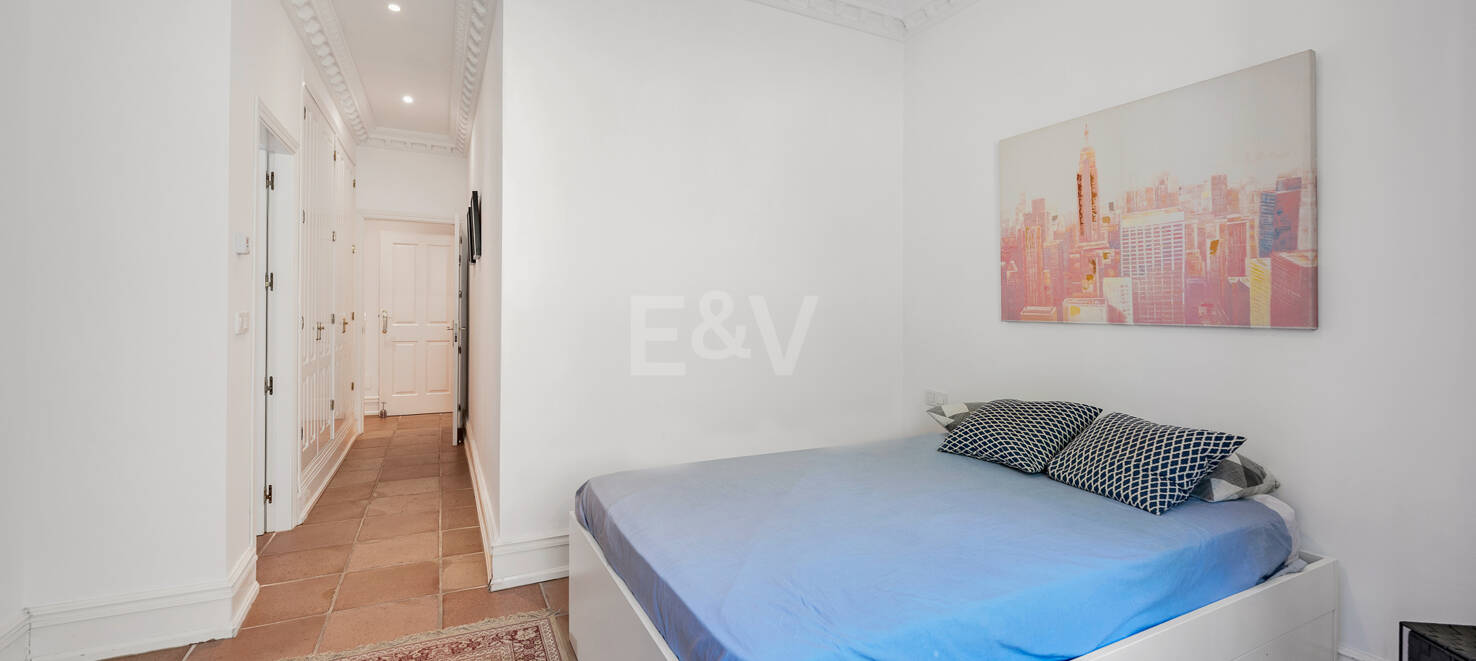 Elegante Villa con Vistas al Mar en Marbella