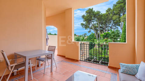 Appartement à vendre en Puerto Banus, Marbella (Toutes les zones)