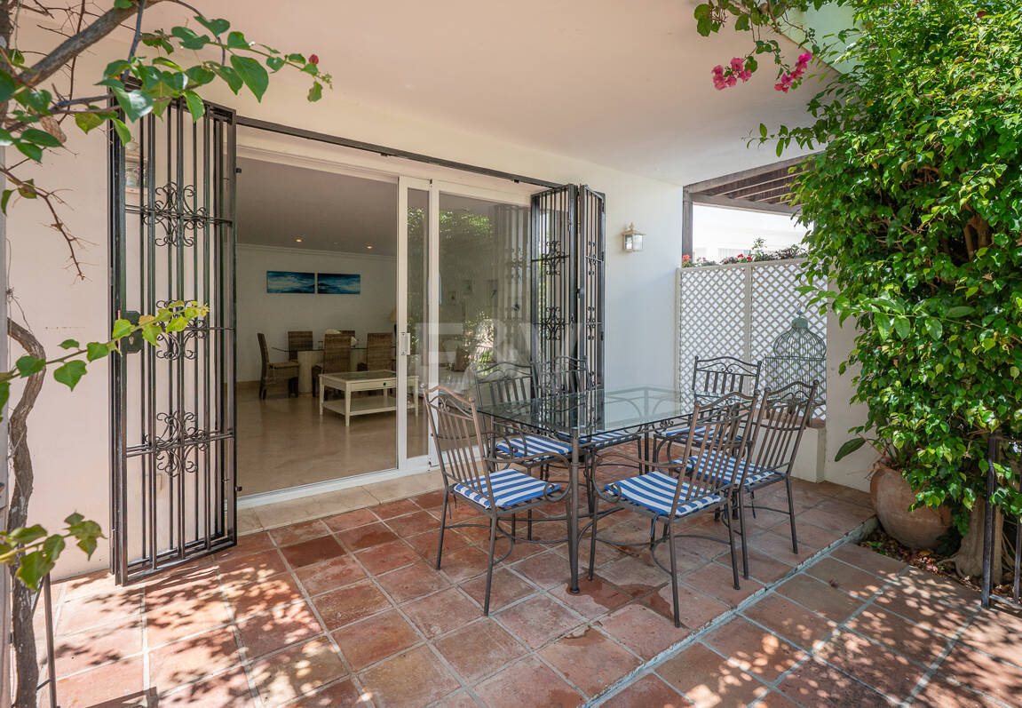 Exclusive apartment – Bright, spacious, and just steps from the sea