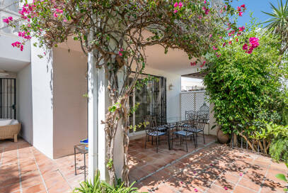 Exclusive apartment – Bright, spacious, and just steps from the sea