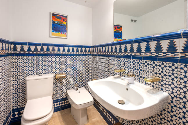 Exclusive apartment – Bright, spacious, and just steps from the sea