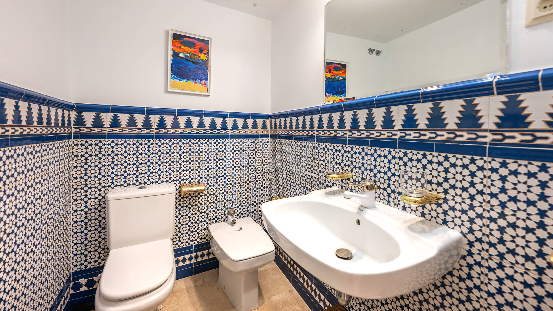 Exclusive apartment – Bright, spacious, and just steps from the sea