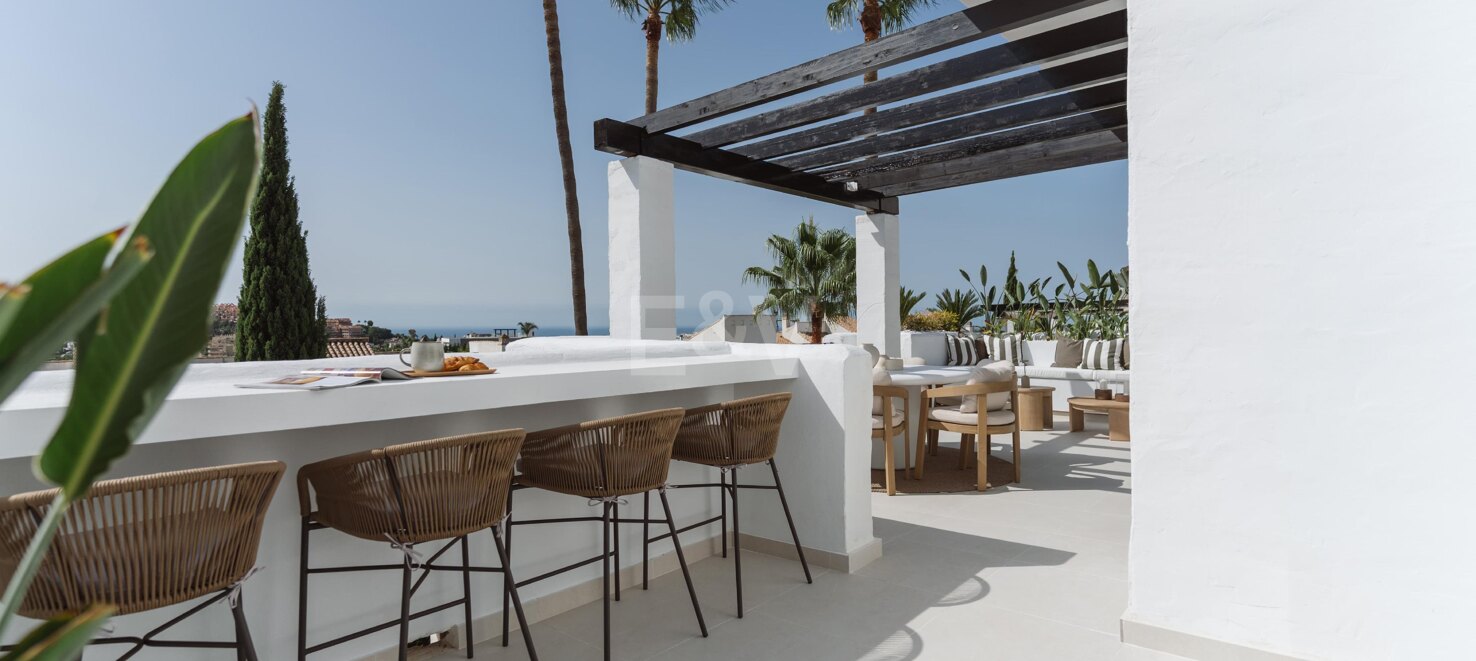 Eck-Duplex-Penthouse in geschlossener Wohnanlage mit privatem Tauchbecken & Meerblick