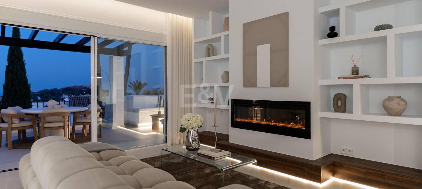 Eck-Duplex-Penthouse in geschlossener Wohnanlage mit privatem Tauchbecken & Meerblick