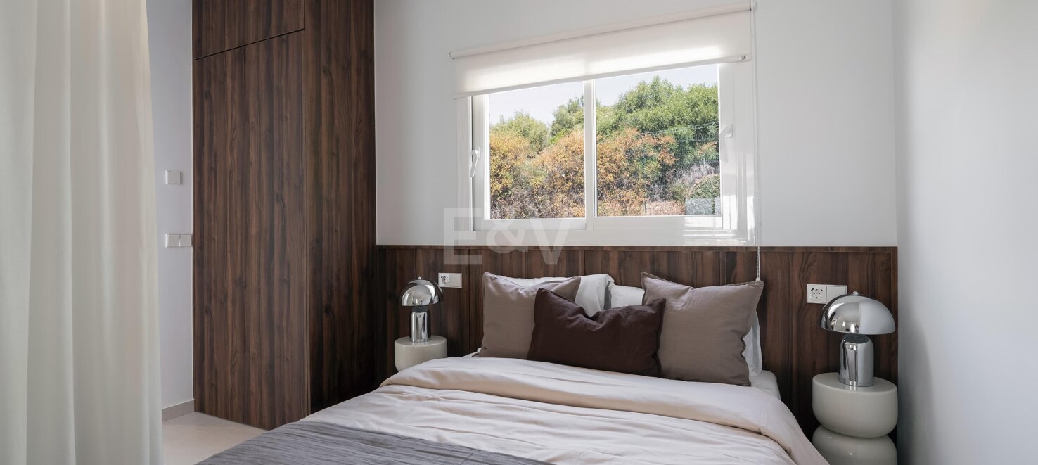 Eck-Duplex-Penthouse in geschlossener Wohnanlage mit privatem Tauchbecken & Meerblick